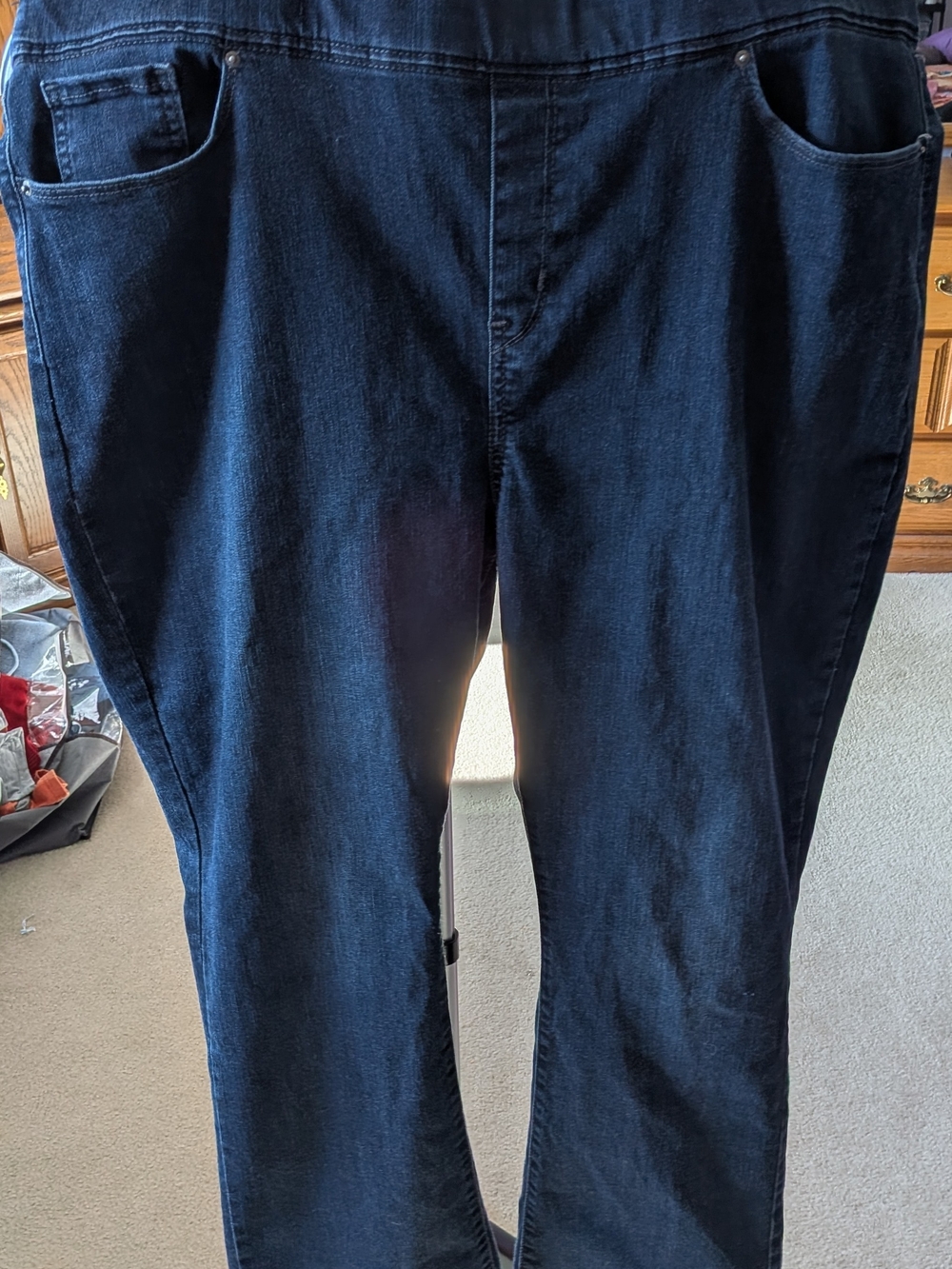 Signature by Levi Strauss Boot Cut Pull On Jeans